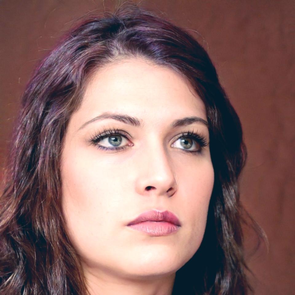 Ritratto professionale di Elisabetta Fabbri